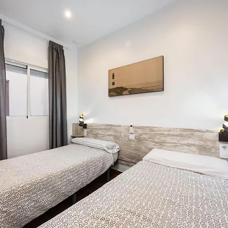 Casa Plotina Pompeya شقة كاديز